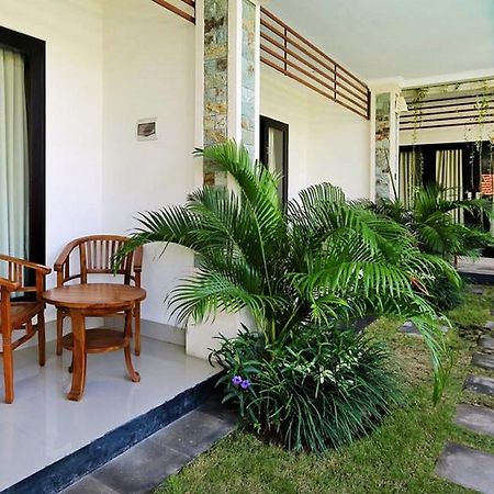 סמיניאק Indah Homestay מראה חיצוני תמונה