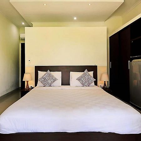 סמיניאק Indah Homestay מראה חיצוני תמונה