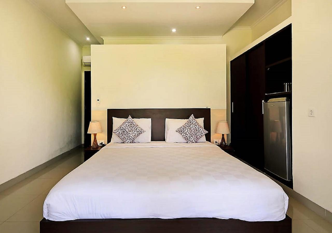 סמיניאק Indah Homestay מראה חיצוני תמונה